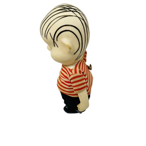 Vintage Linus Van Pelt Figure In Striped Shirt & Black Pants - Picture 5 of 5